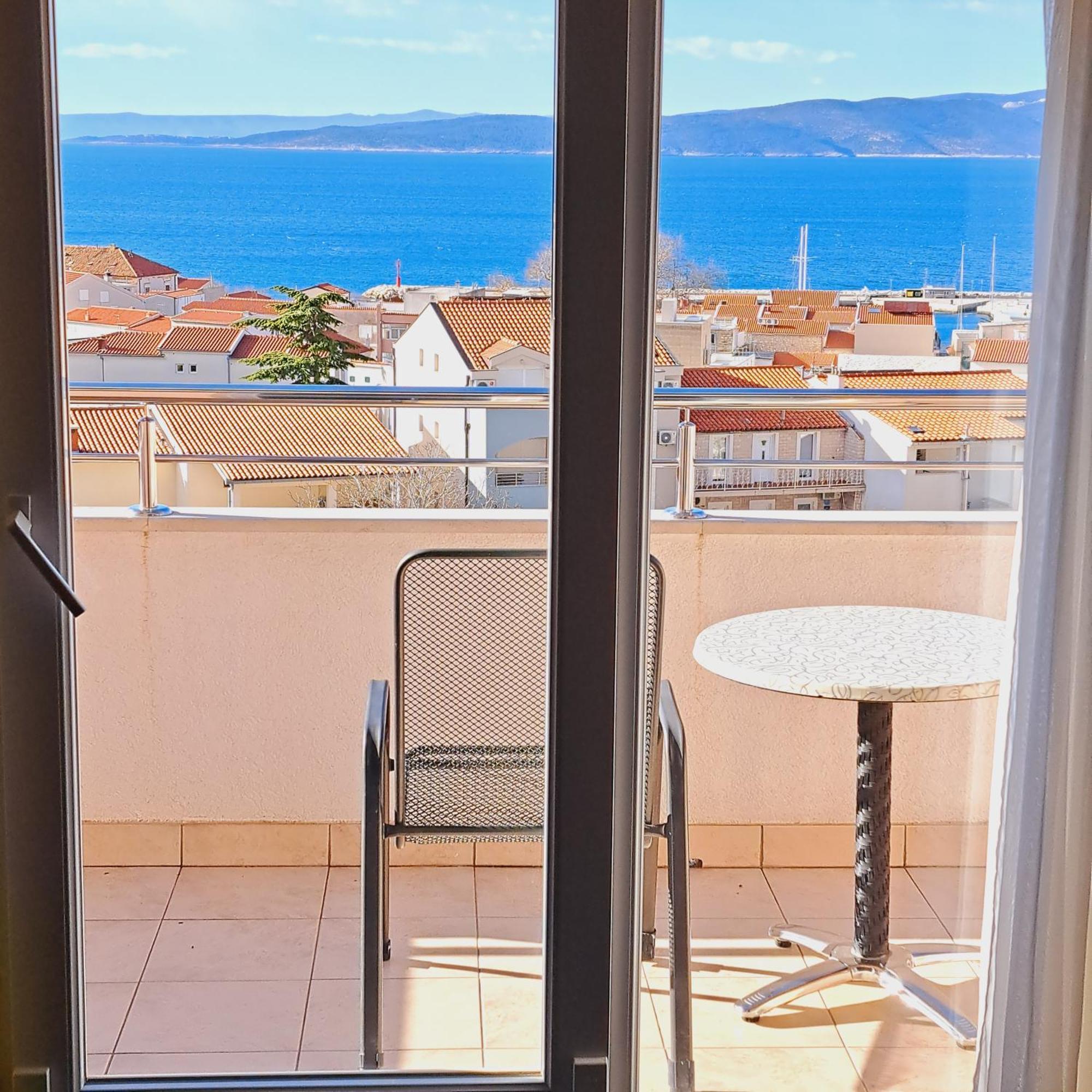 Apartments Vila Adrijana & Fitness Studio Wolf Bv Baška Voda Dış mekan fotoğraf