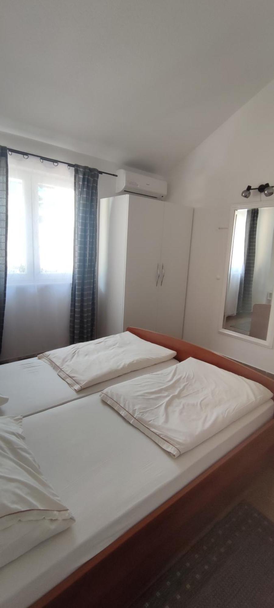 Apartments Vila Adrijana & Fitness Studio Wolf Bv Baška Voda Dış mekan fotoğraf